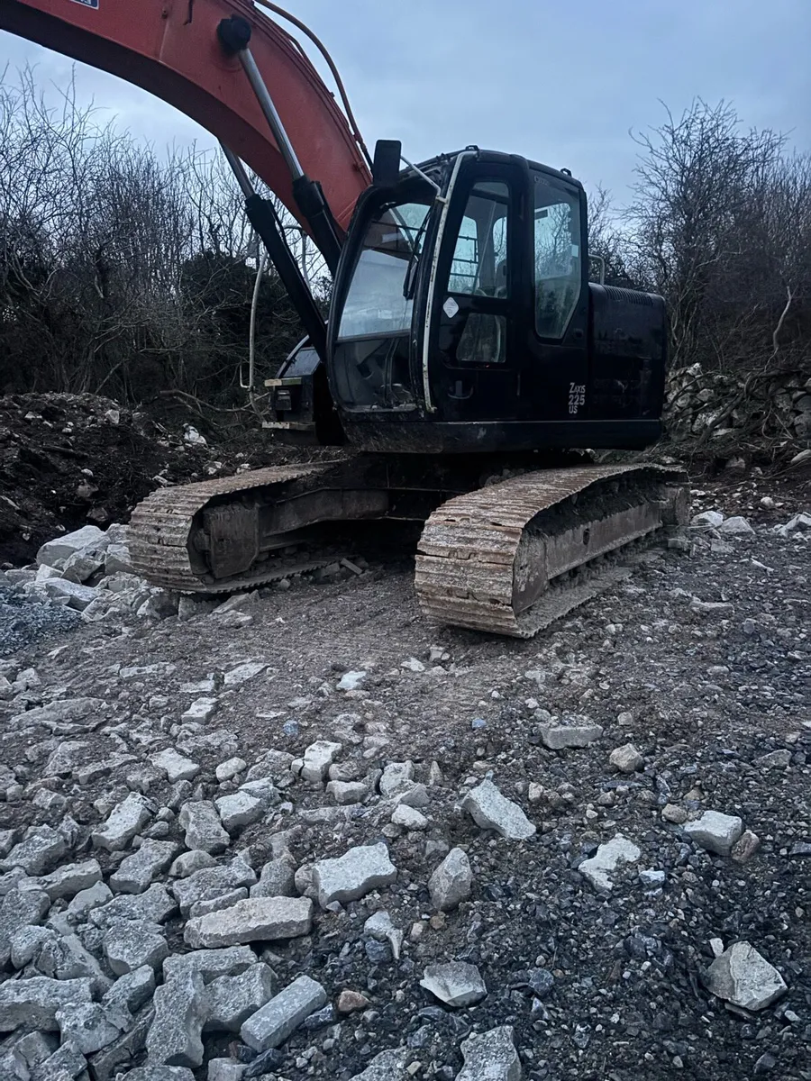 Hitachi Zaxis 225 - Image 2