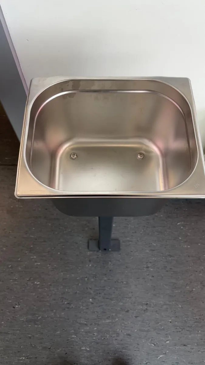 Gym equipment - Image 1