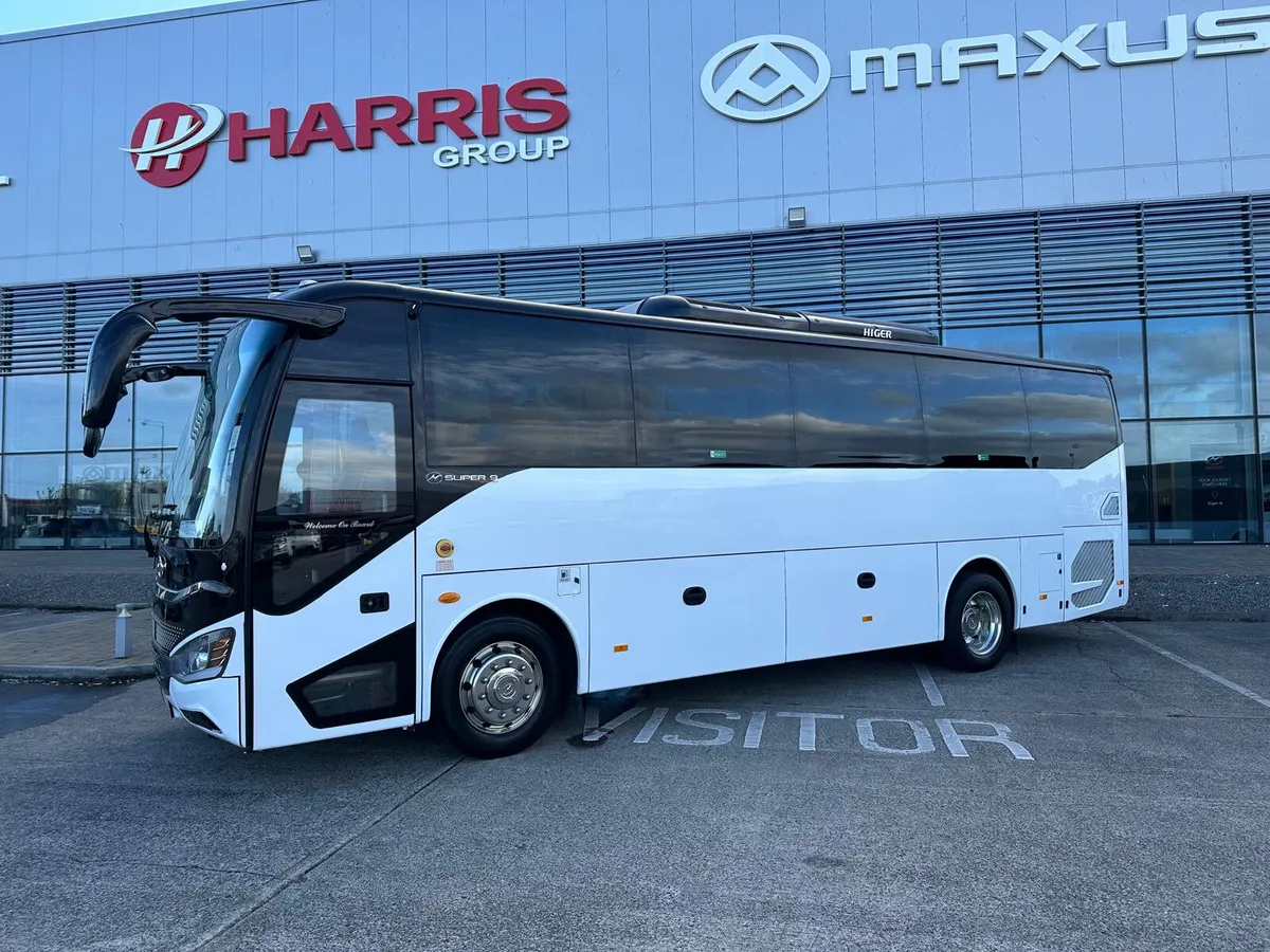 241 Higer Super 9 41 + G - Image 1