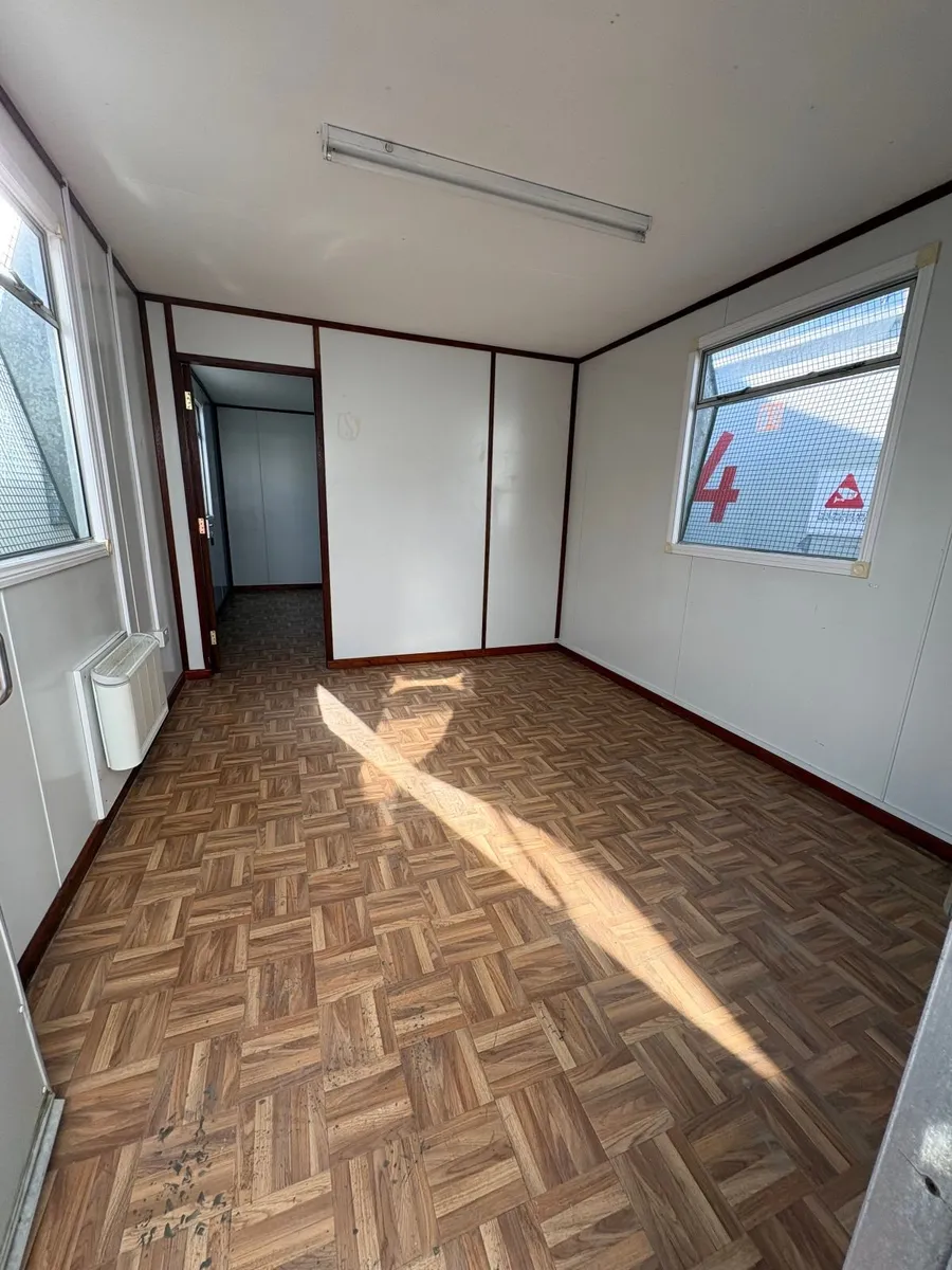 7.4m x 3m Split Office Cabin - Image 4
