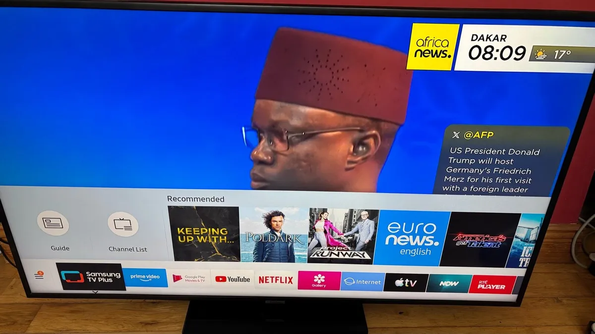 49” Samsung 4K UltraHD HDR Smart TV - Image 1