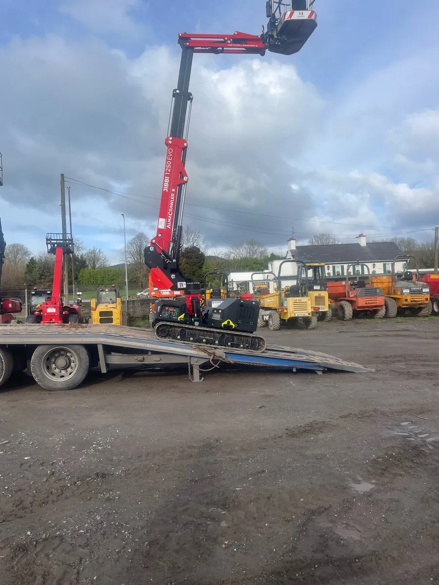 Self propelled tracked cherrypicker - Image 3