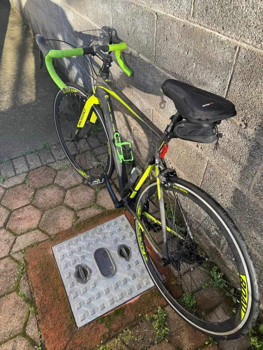 Road bike - Image 2