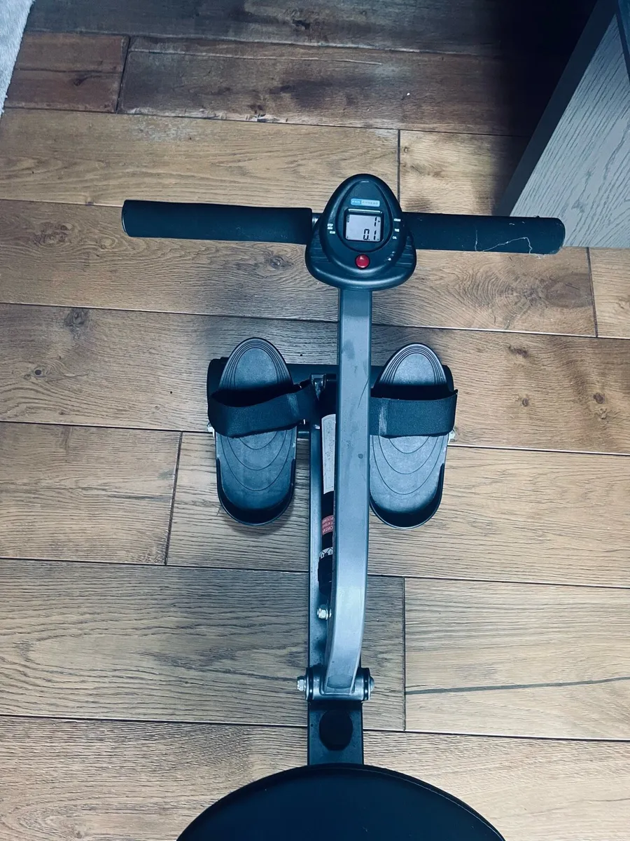Rowing machine - Image 4