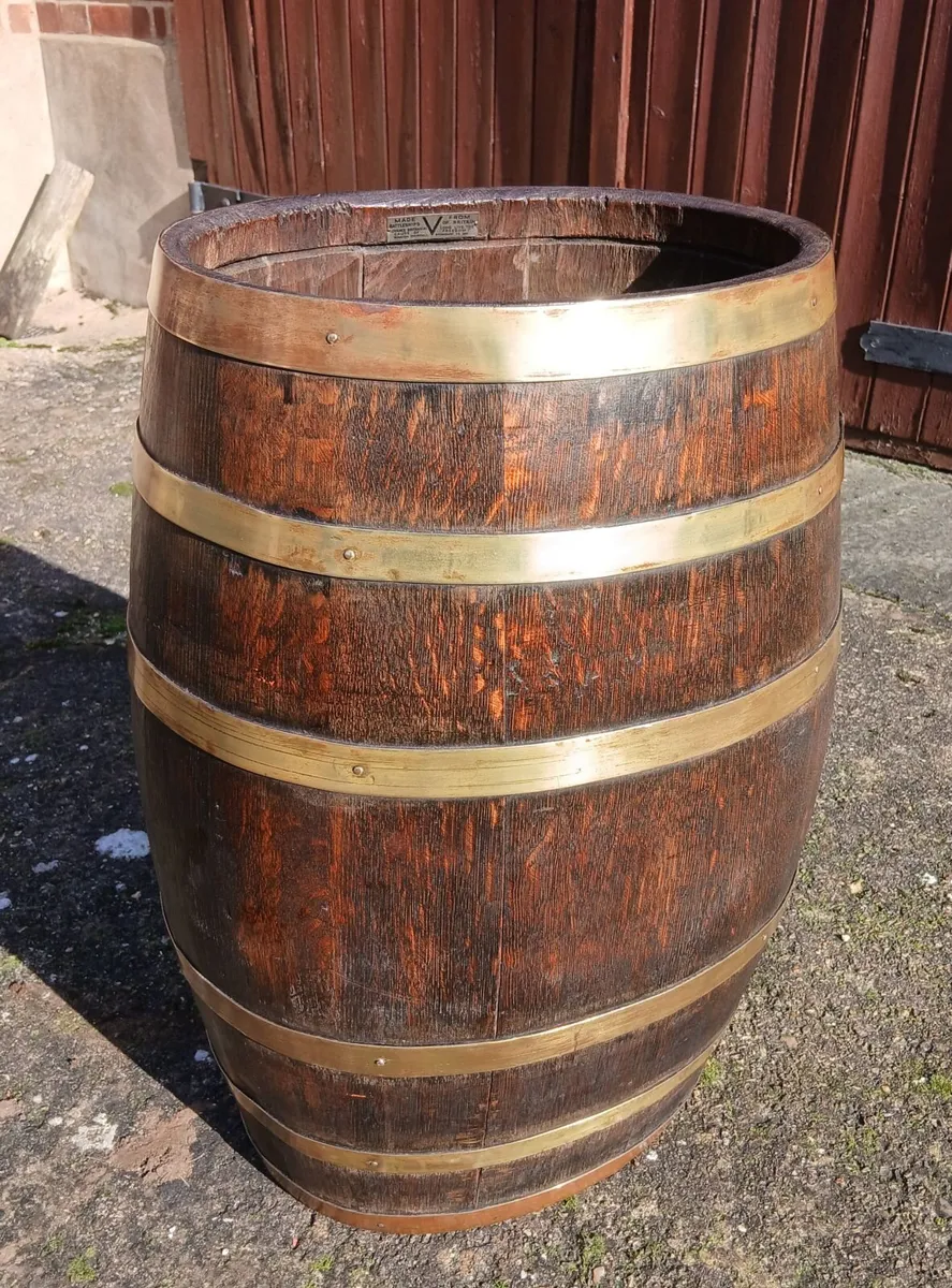 Two-Day Auction House Contents. - Image 1