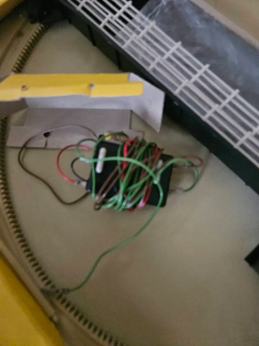 Hornby OO Gauge Turntable - Image 3