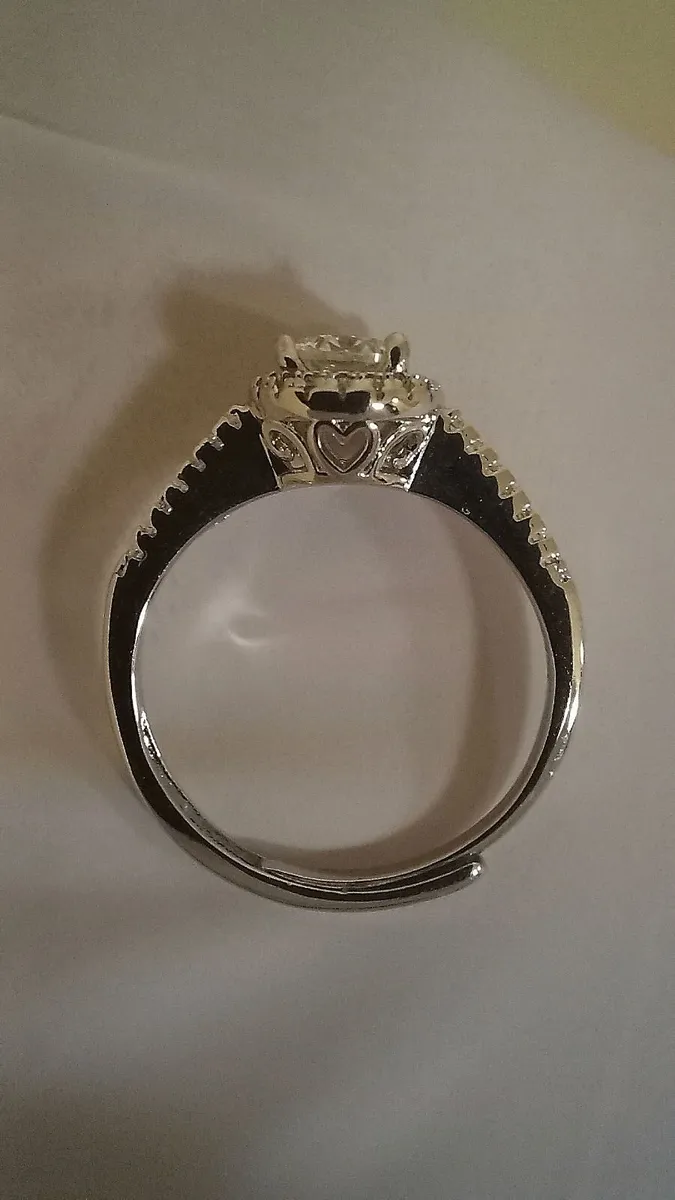 VVS1 Engagement Ring Moissanite - Image 4