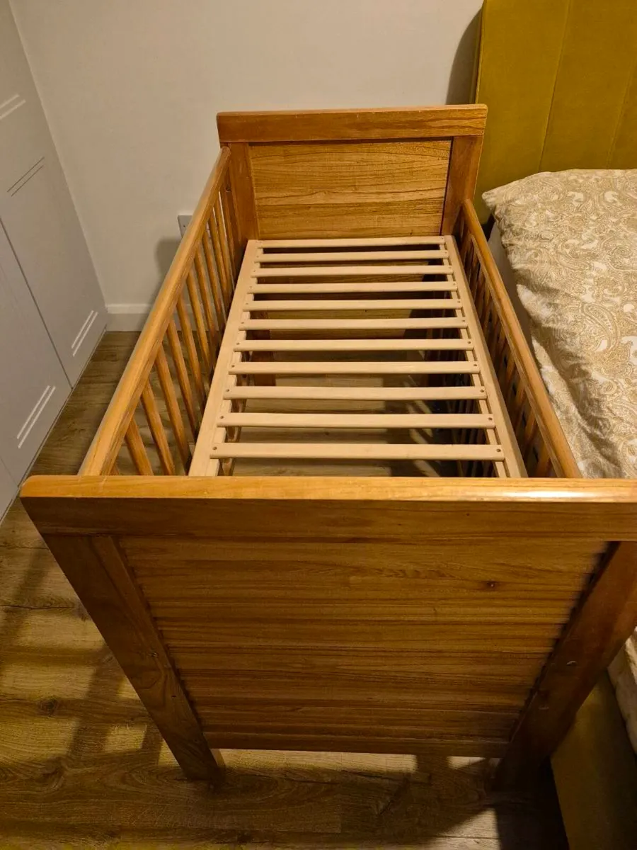 Baby cot - Image 3