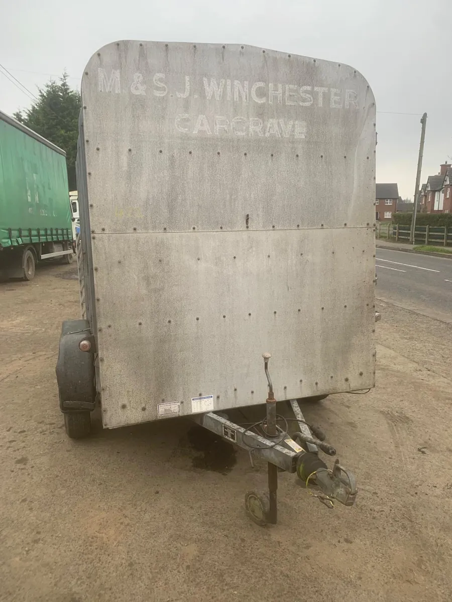 Ifor Williams 8ft cattle trailer - Image 1