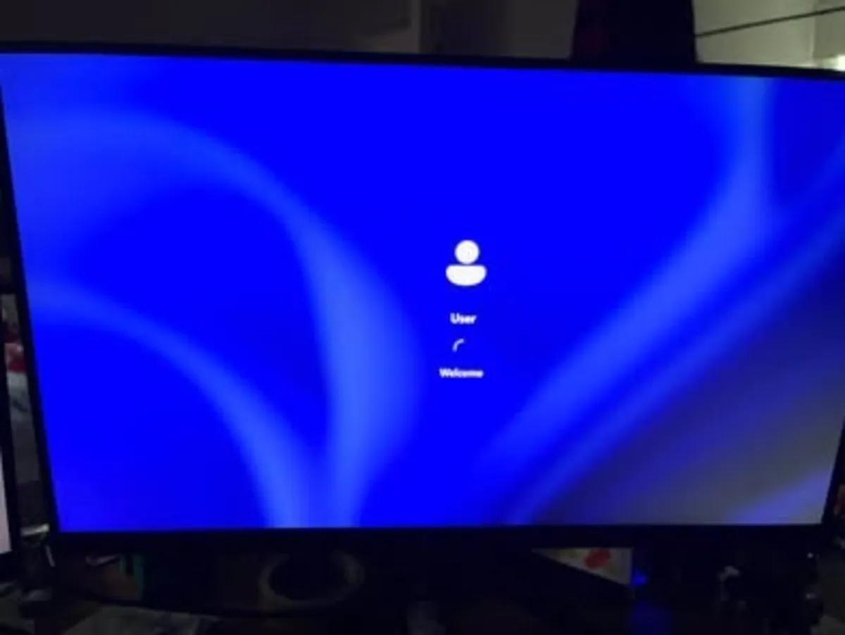 Gaming Pc & Monitor - Image 3