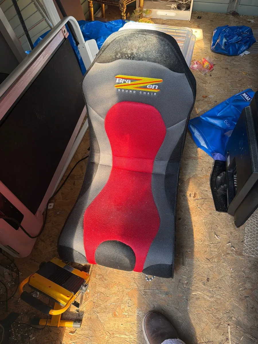 Gaming chair