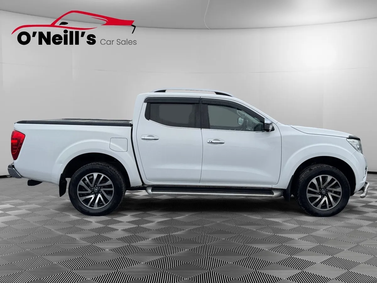 Nissan Navara 2018 *NO VAT* 2.3 DCI NP300 TEKNA - Image 2