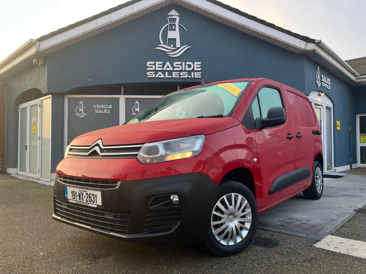 191 Citroen Berlingo As new. No Vat - Image 1