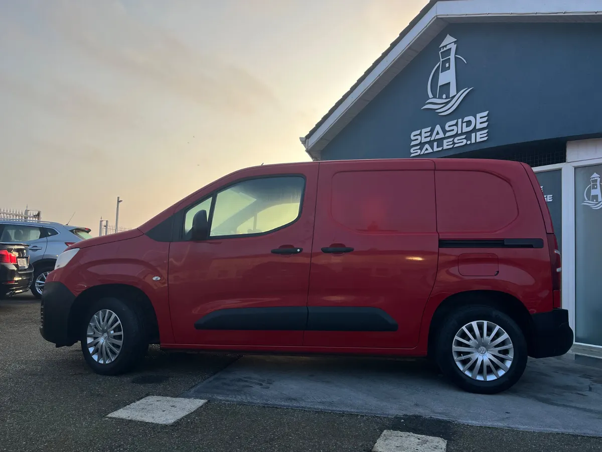 191 Citroen Berlingo As new. No Vat - Image 2