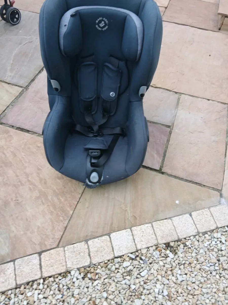 Car seat - Image 2