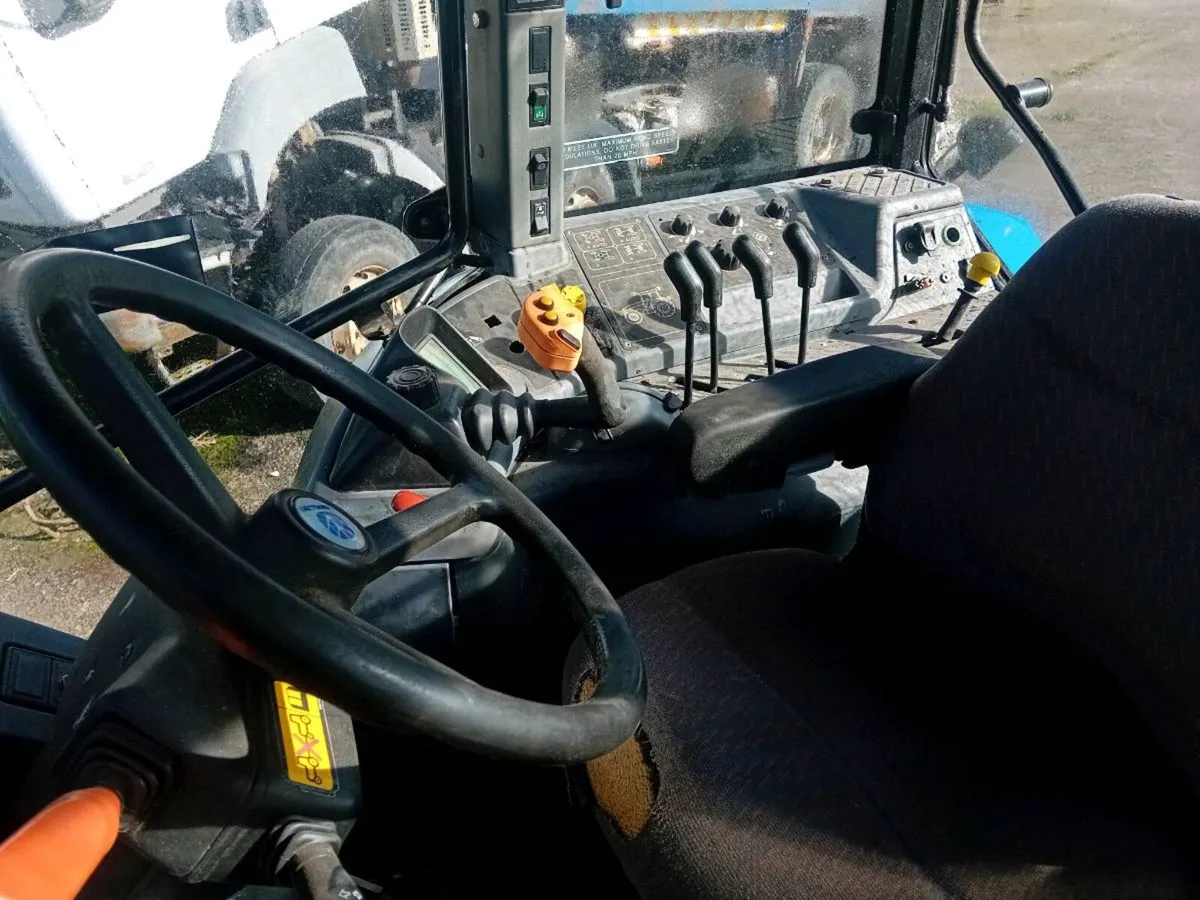 NEW HOLLAND TM 155 - Image 3