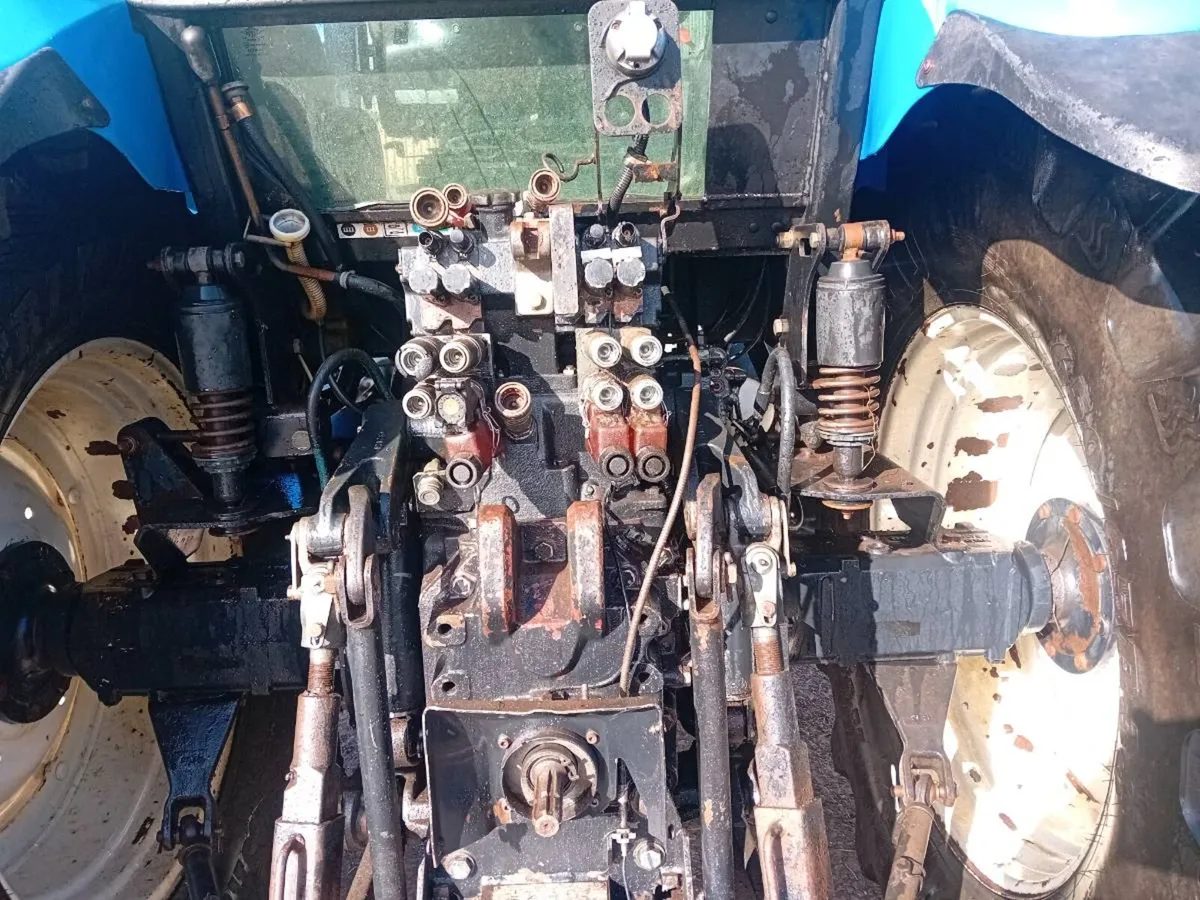 NEW HOLLAND TM 155 - Image 4