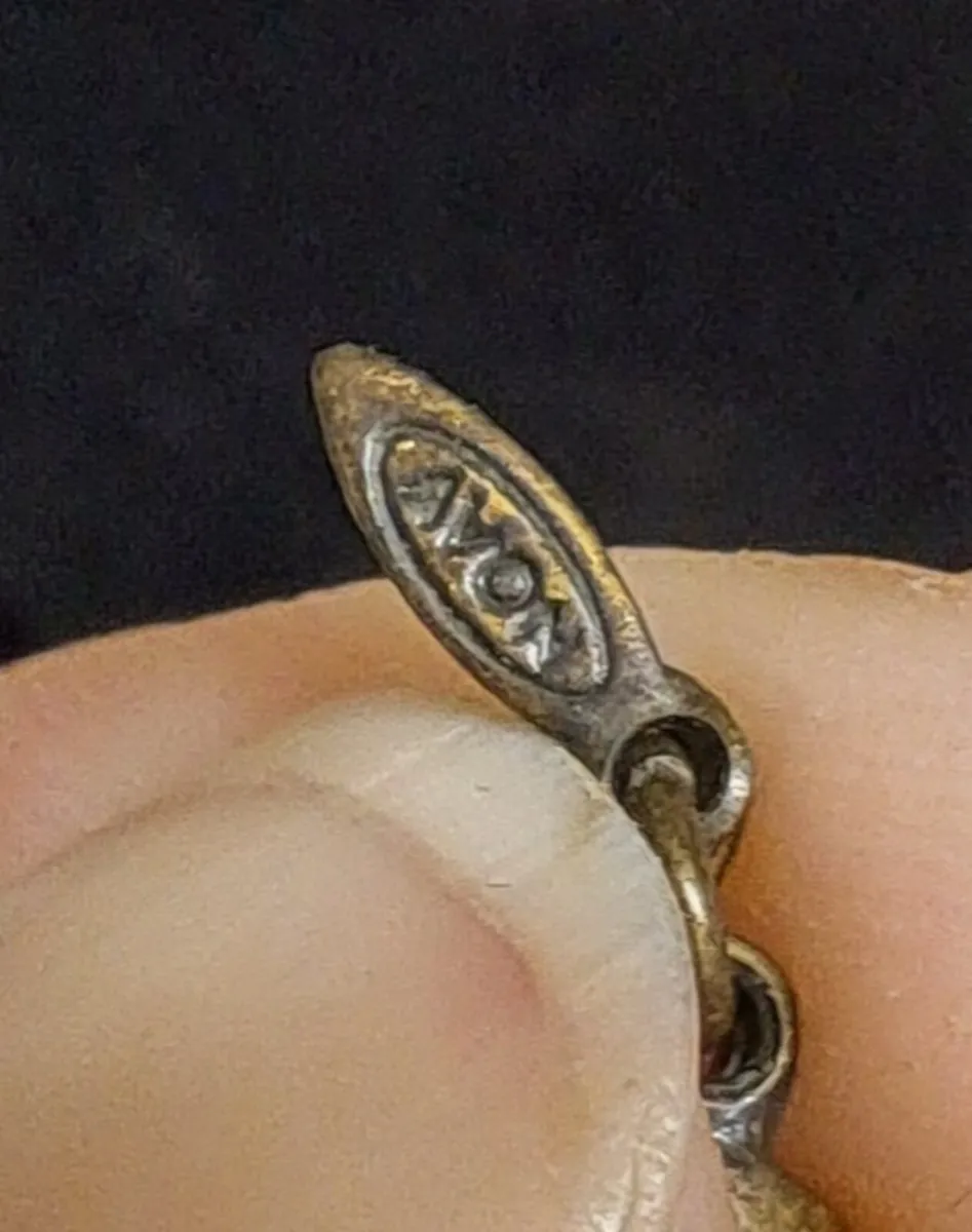 Vintage Style Bronze Tone Floral Necklace - Image 4