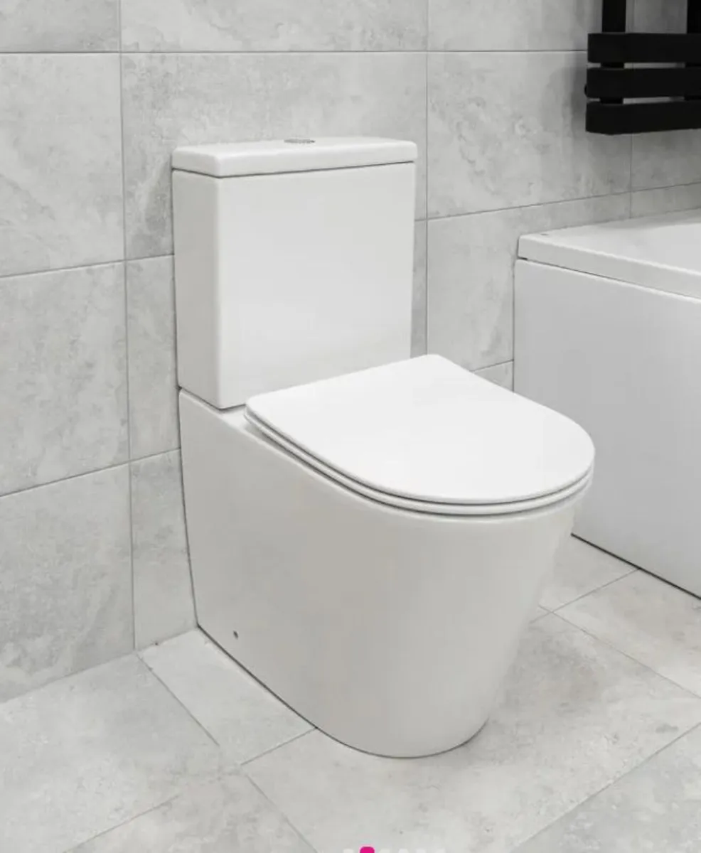 Fully Back to Wall Toilet & Soft Close Seat - Image 1