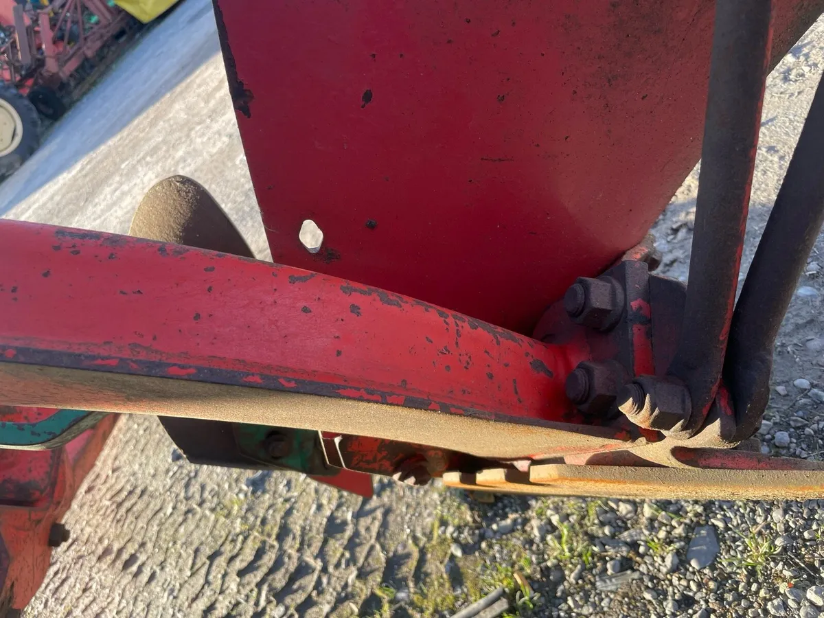 Extra furrow ED - Image 3