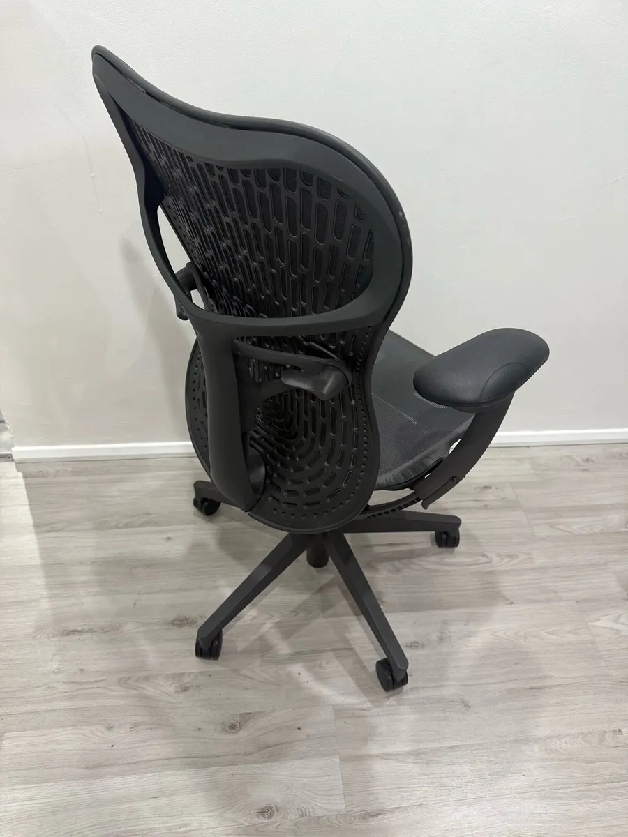 Herman Miller Mirra 2 Office Chair - Image 3