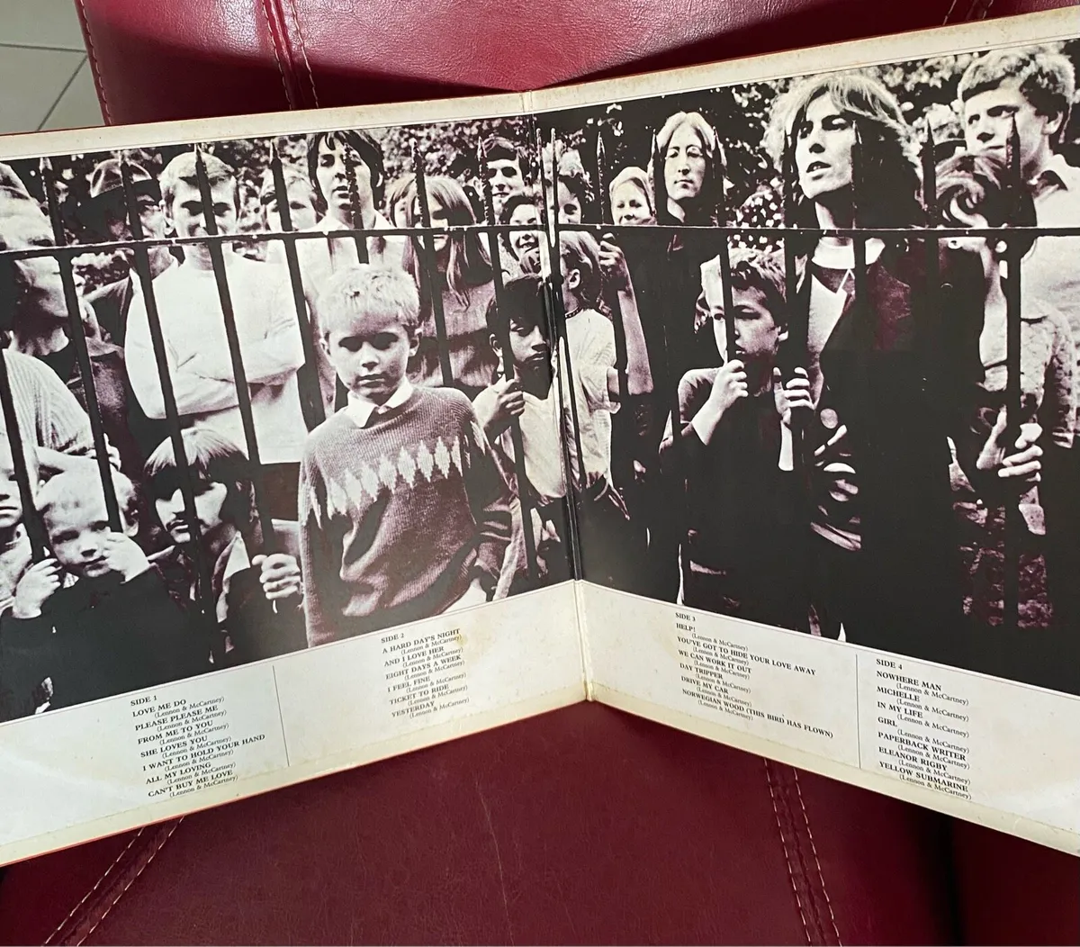 Vintage Vinyls- The Beatles - Image 2