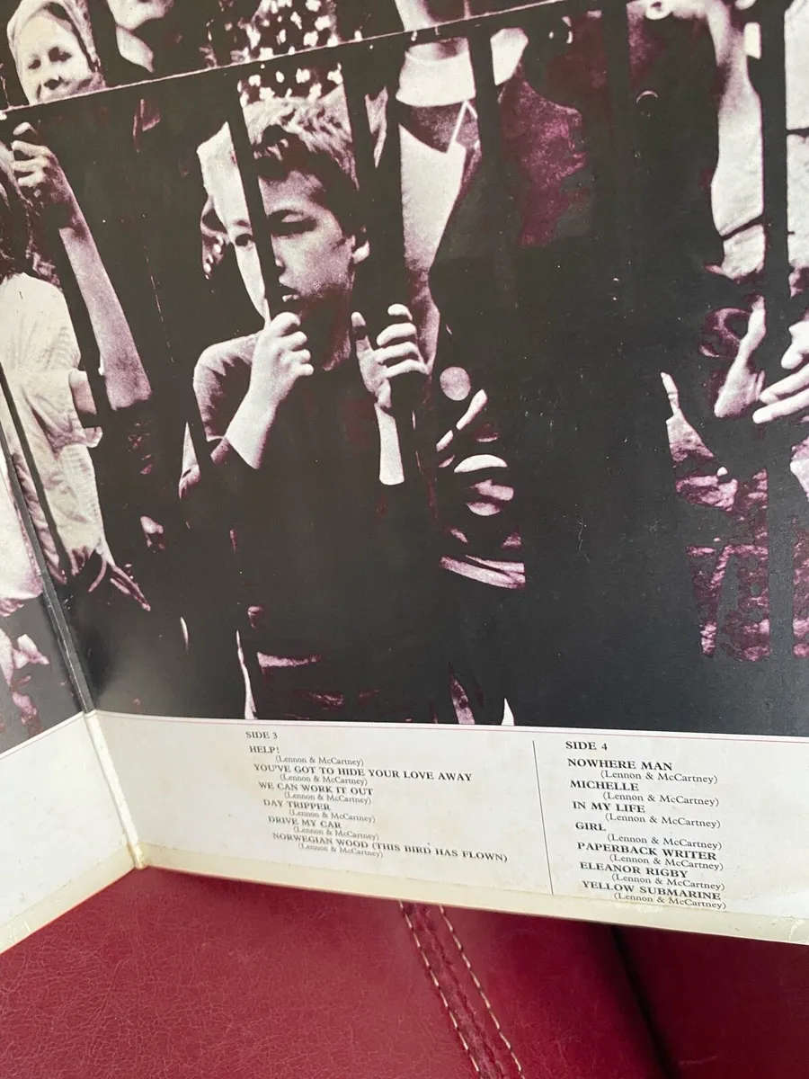 Vintage Vinyls- The Beatles - Image 4