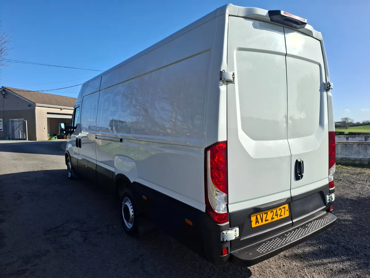 2022 Iveco Daily Hi-Matic - Image 4