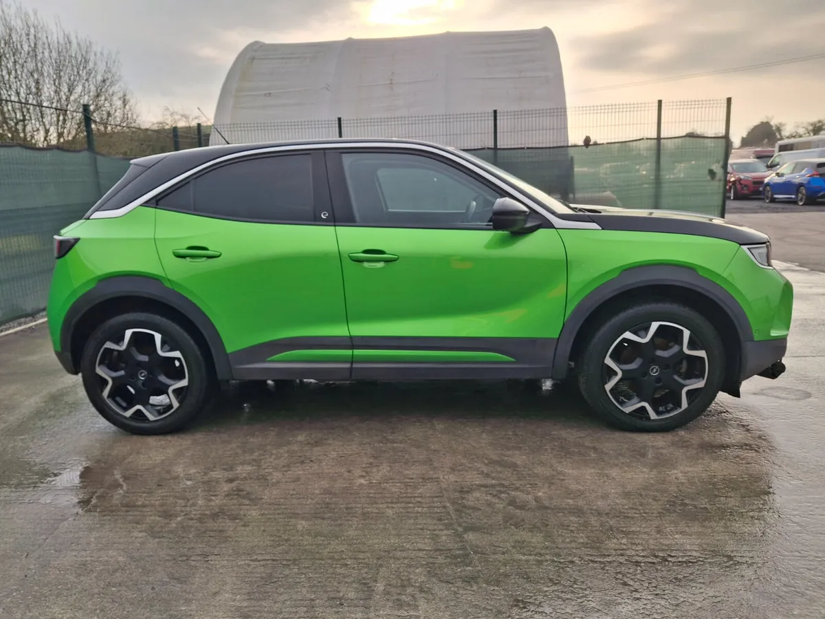 221 Opel Mokka  Ultimate  EV  Automatic - Image 4