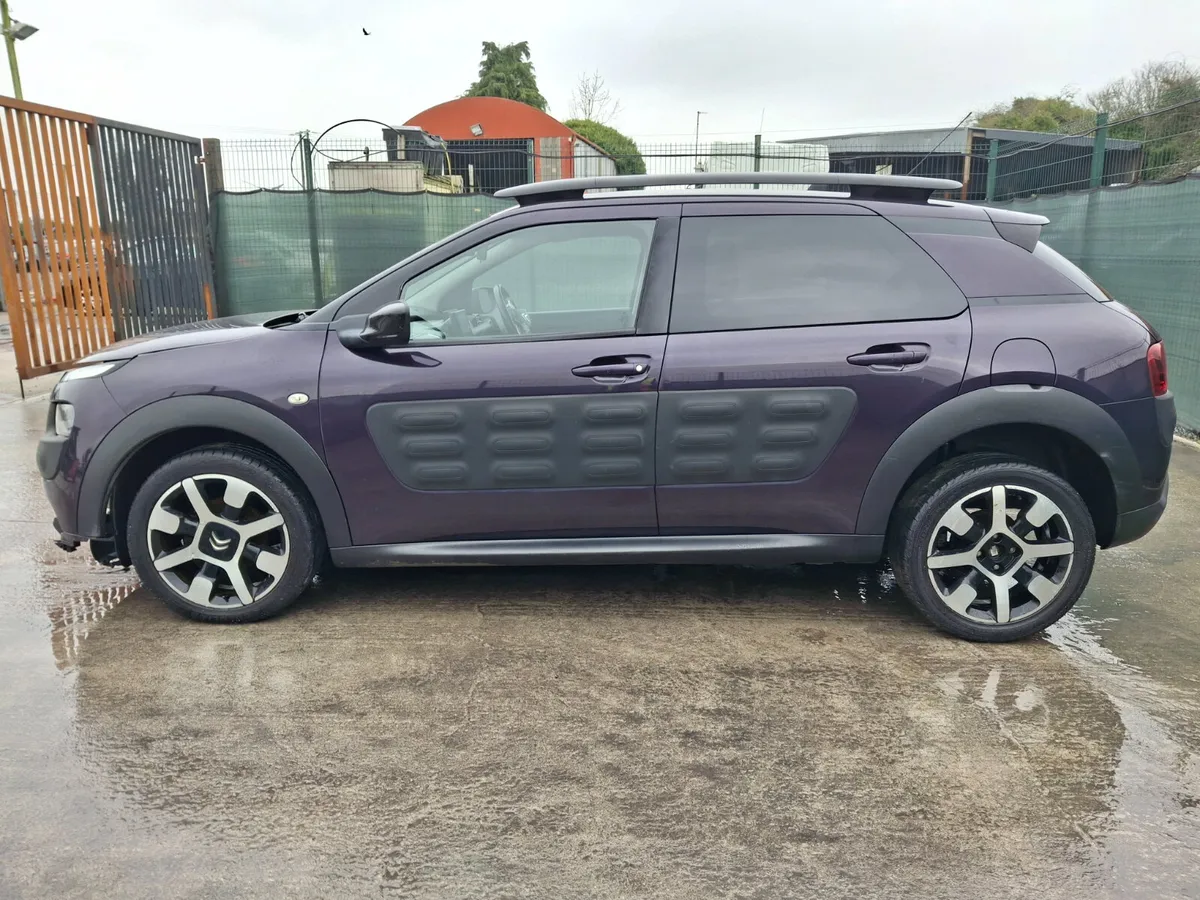 2015 Citroen C4 Cactus  1.6 Diesel  Automatic - Image 2