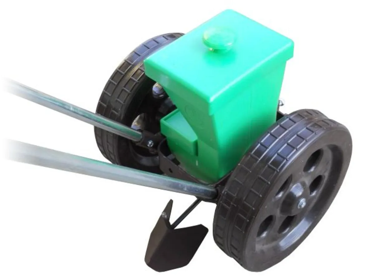 Pannon Walk behind seeders - Image 3