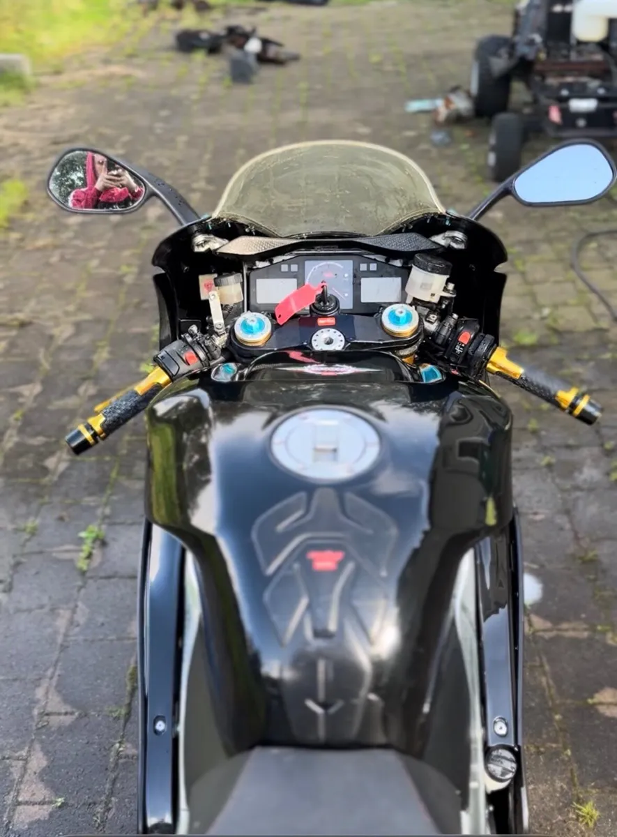 2002 RSV MILLE R - Image 1