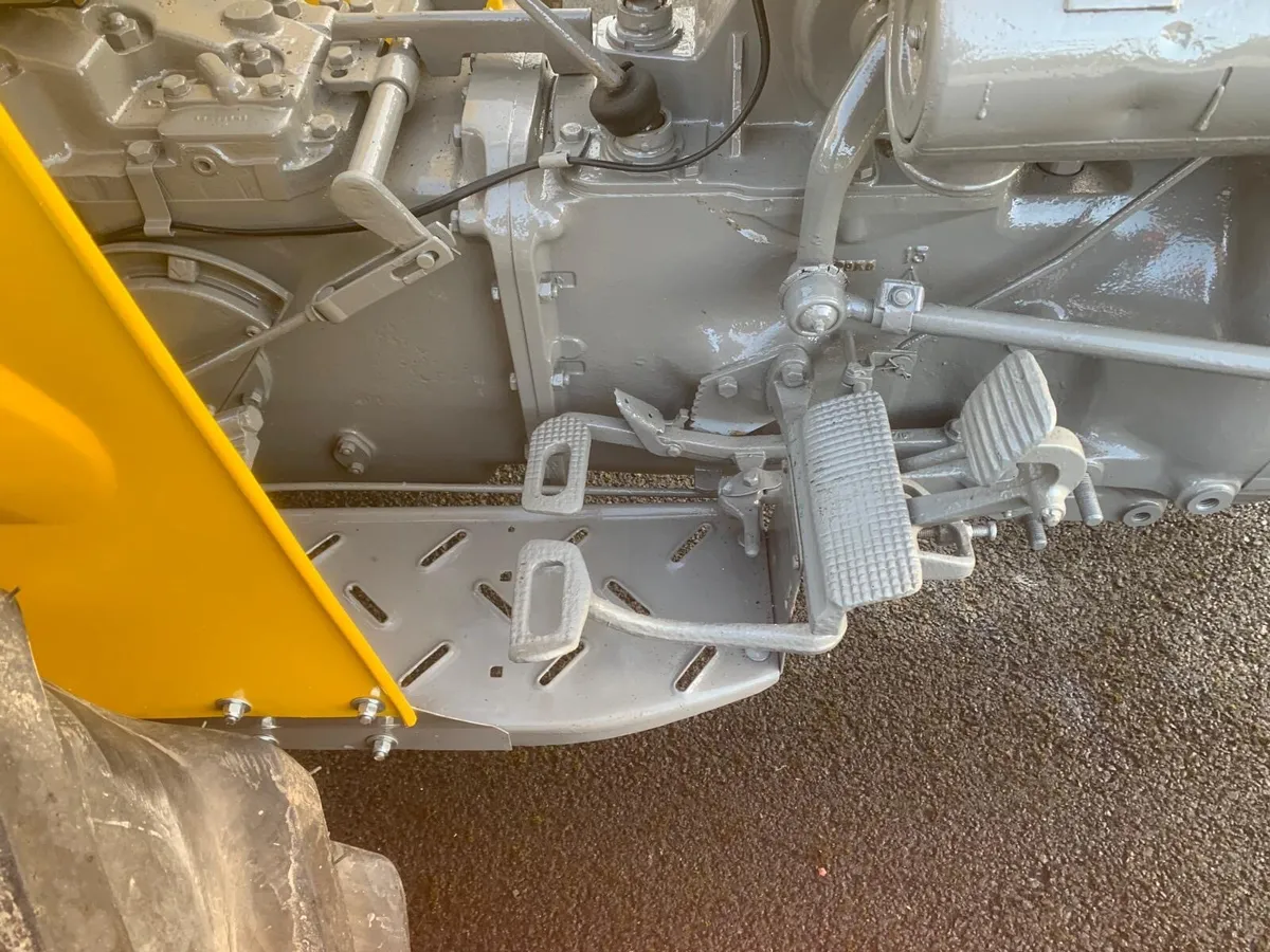 Massey Ferguson 135 - Image 3