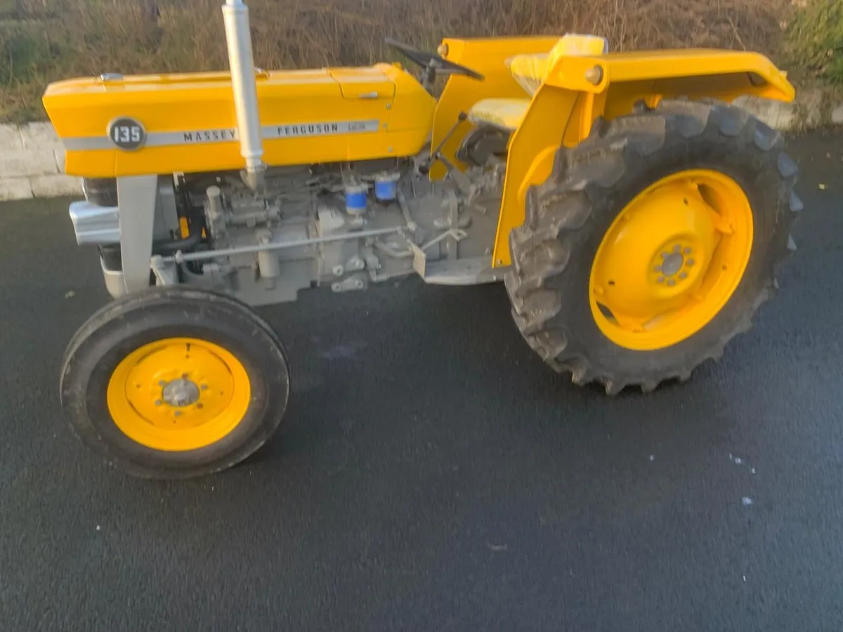 Massey Ferguson 135 - Image 2