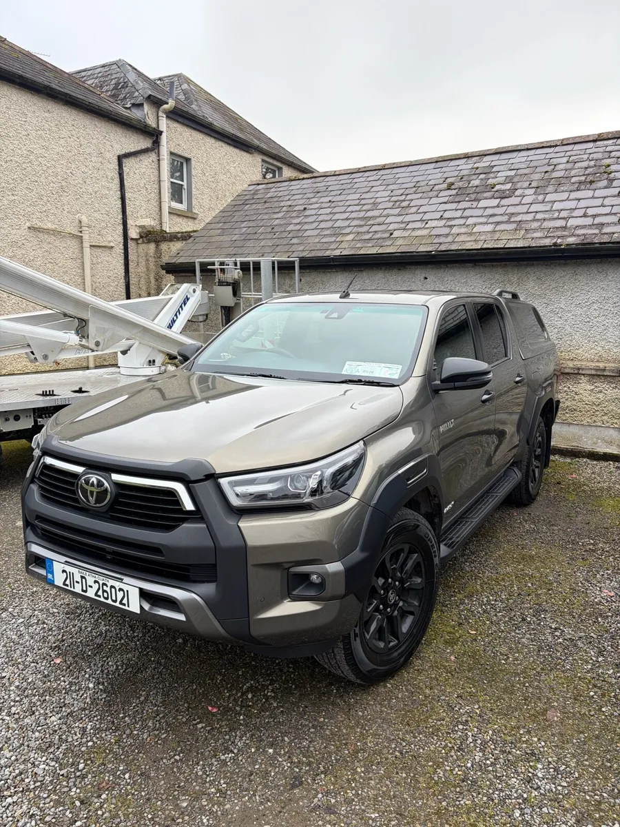 Toyota Hilux - Image 2