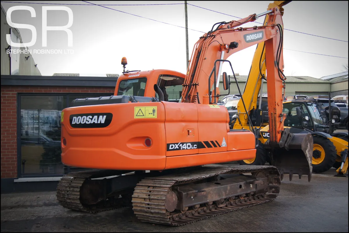 2009 Doosan DX140 LC - Image 4