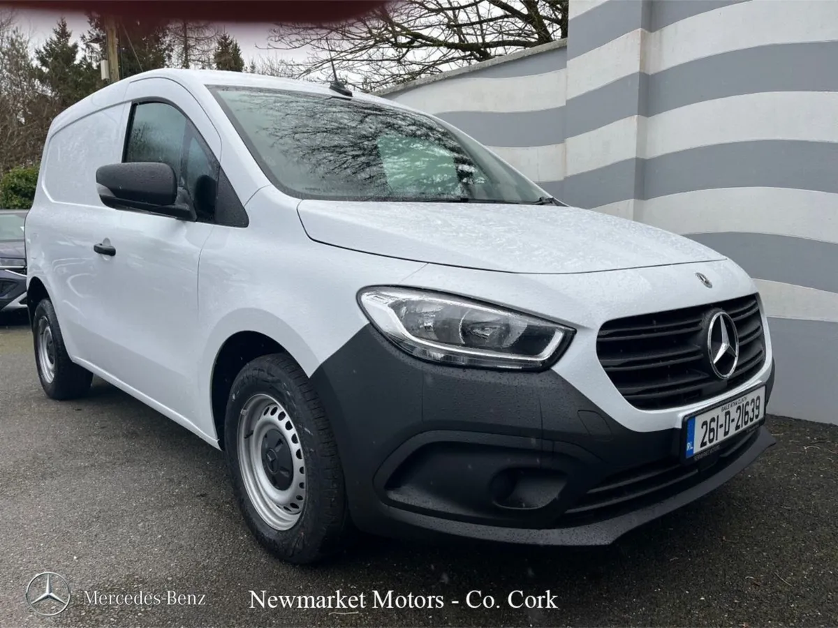 Mercedes-Benz Citan THREE SEATER DIESEL 110BHP DIE - Image 4