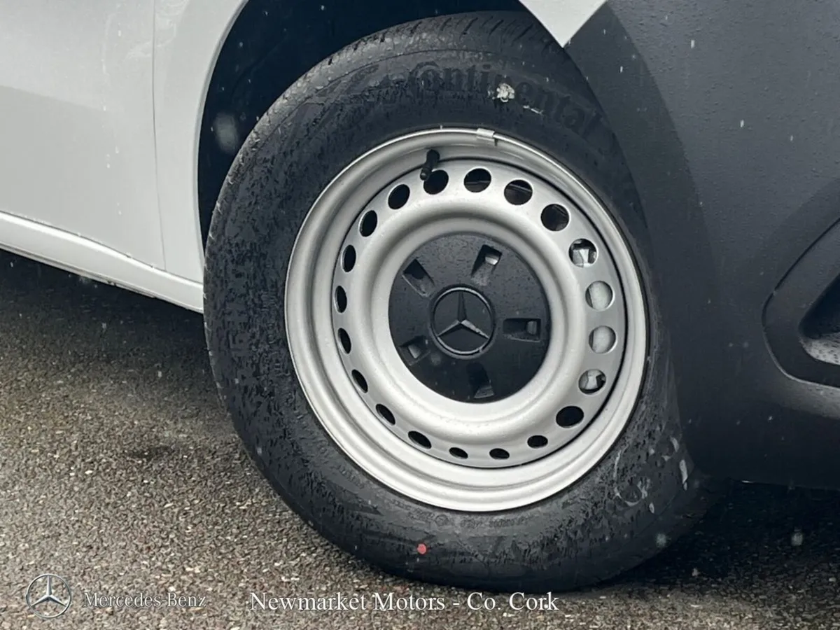 Mercedes-Benz Citan THREE SEATER DIESEL 110BHP DIE - Image 2