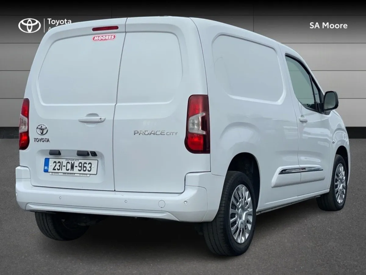 Toyota Proace City 1.5 GX SWB 1000KG 3DR - Image 2