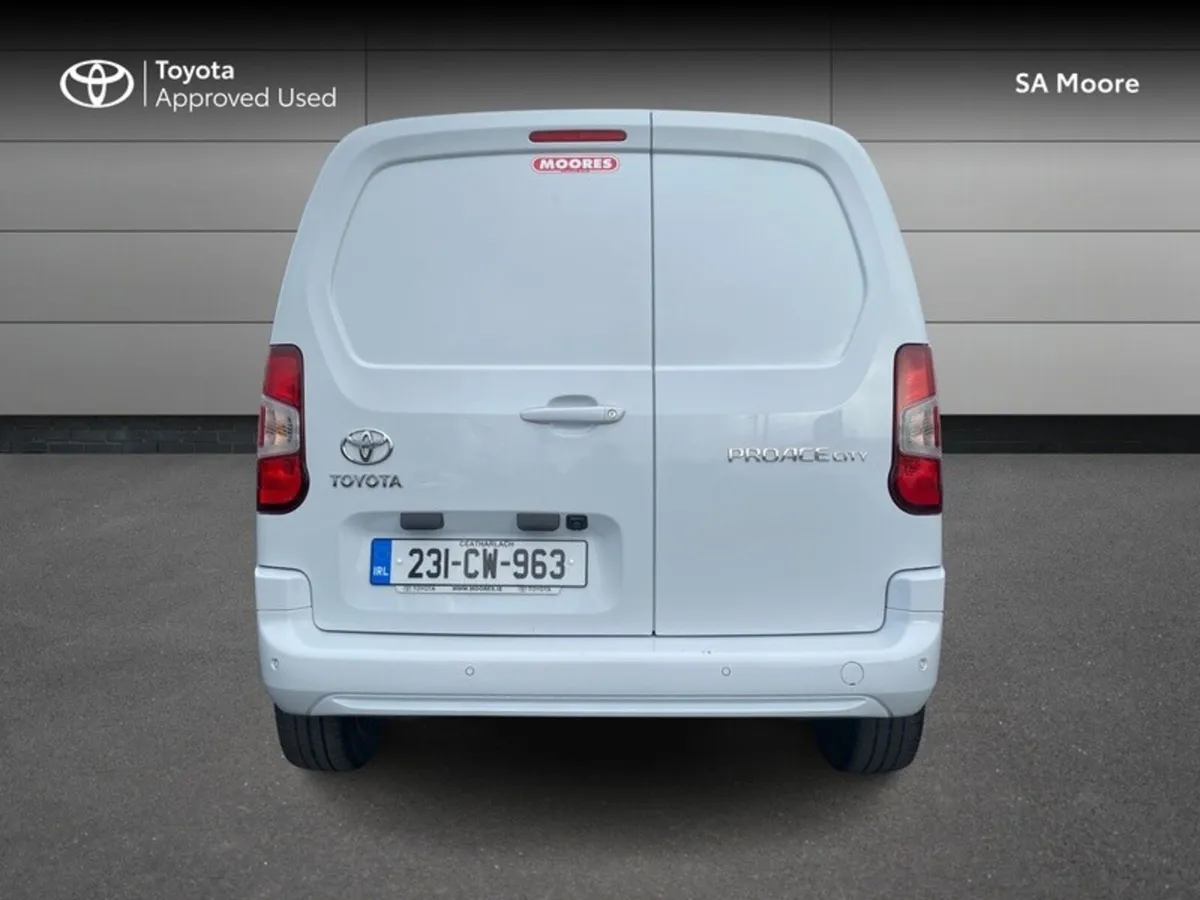Toyota Proace City 1.5 GX SWB 1000KG 3DR - Image 4
