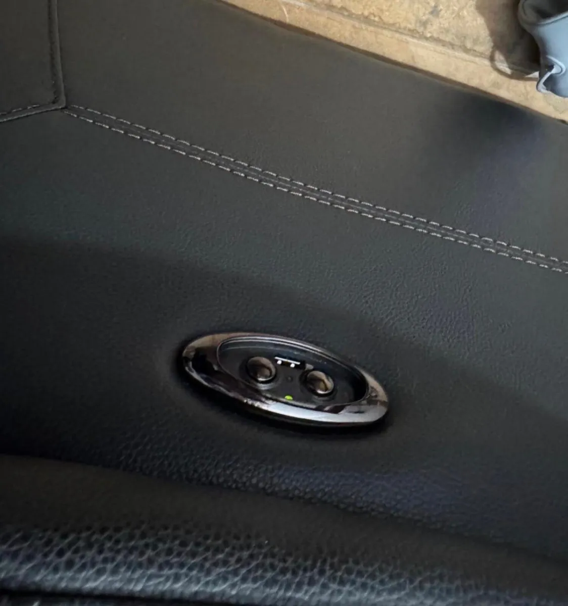 Electric Recliner 3 seater sofa - Image 2