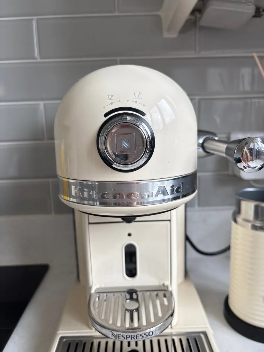 Kitchenaid Nespresso Coffee machine - Image 3