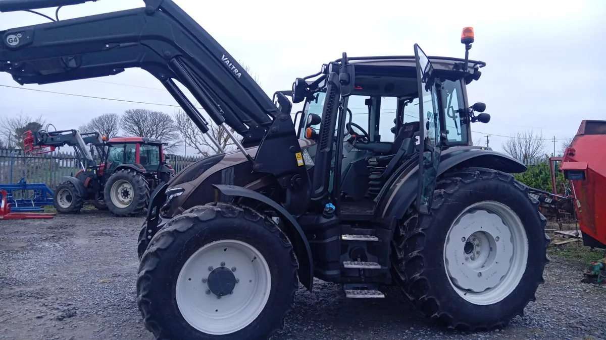 Valtra G125 - Image 1