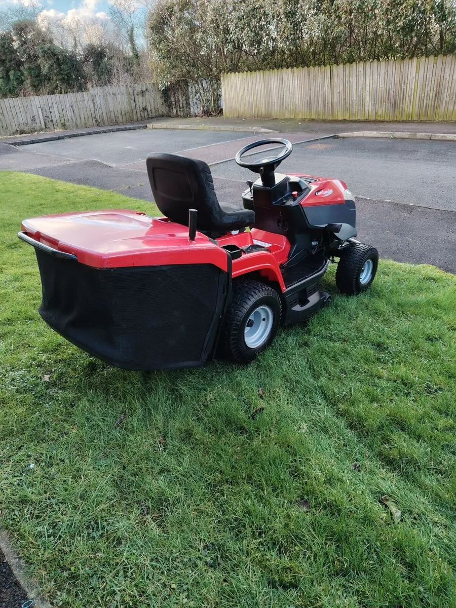 Castelgarden petrol ride on lawnmower - Image 4