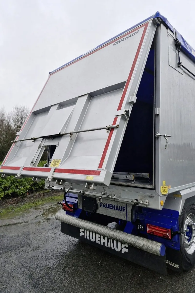 2025 Fruehauf Step Frame Trailer - Image 3