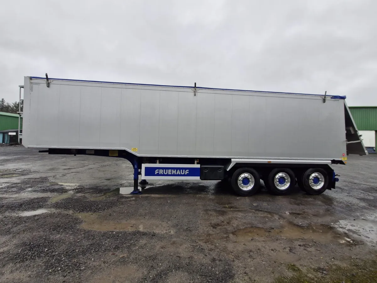 2025 Fruehauf Step Frame Trailer - Image 2