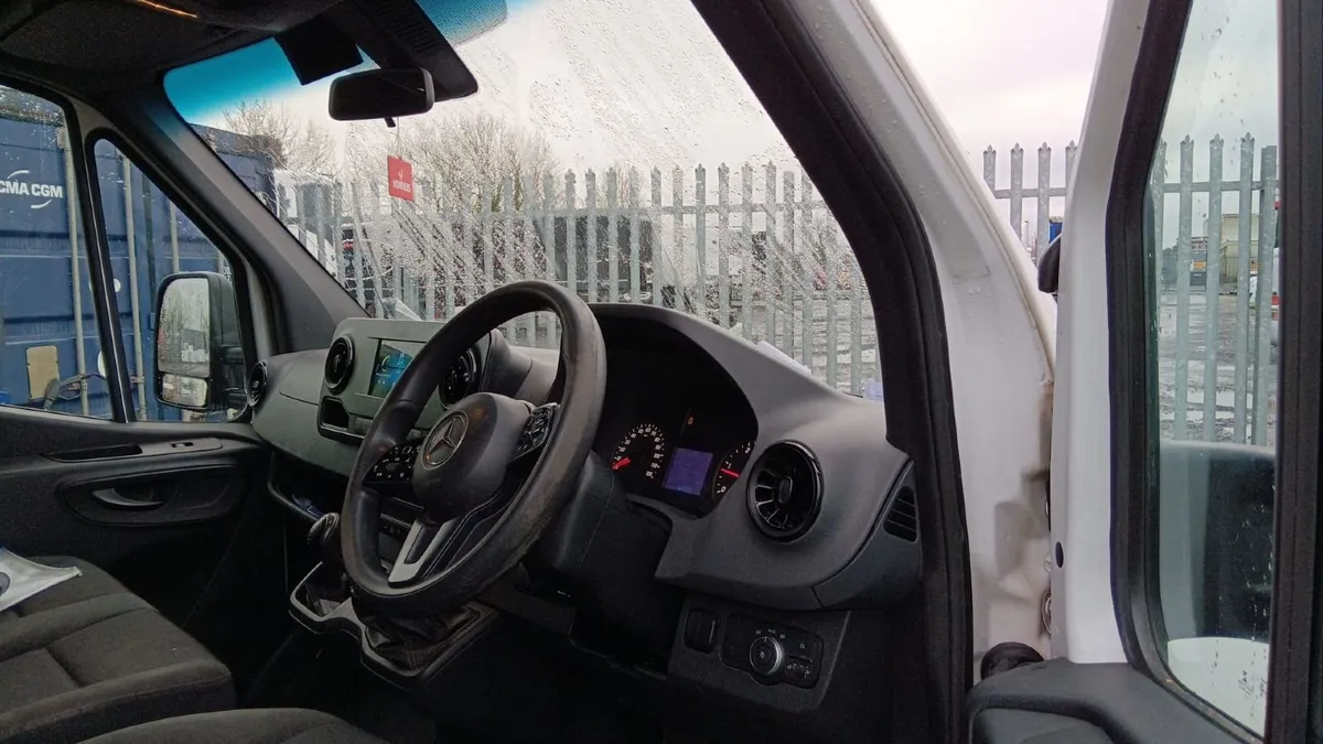 Mercedes-Benz Sprinter 2019 - Image 3