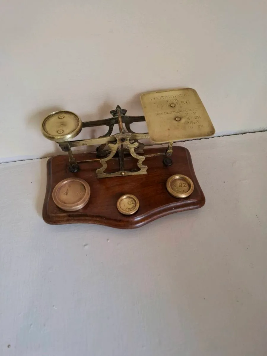 Post office letter scales - Image 1