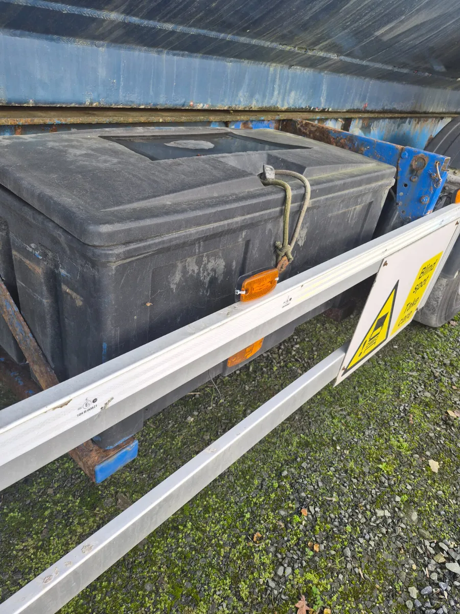 2005 Fruehauf Tanker - Image 4