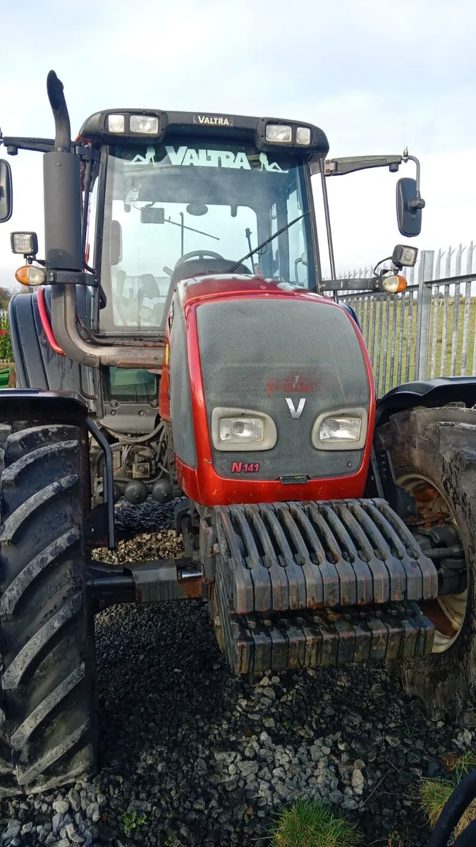 Valtra N141 - Image 4